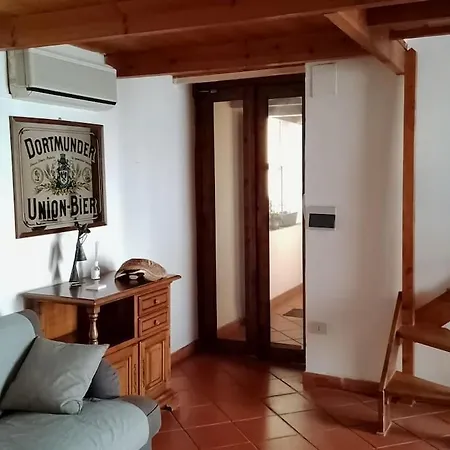 Loft 50mq Con Soppalco Appartamento Cagliari